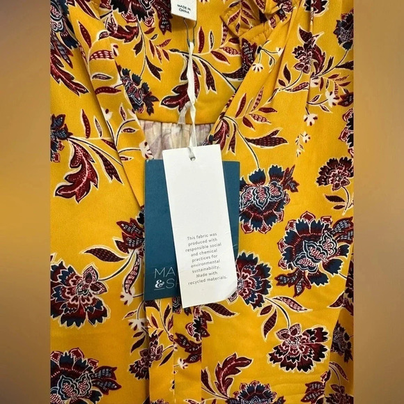 NWT Market Spruce XXL Tank Top Yellow Floral Mixed Material V-Neck Sleeveless - Picture 4 of 7